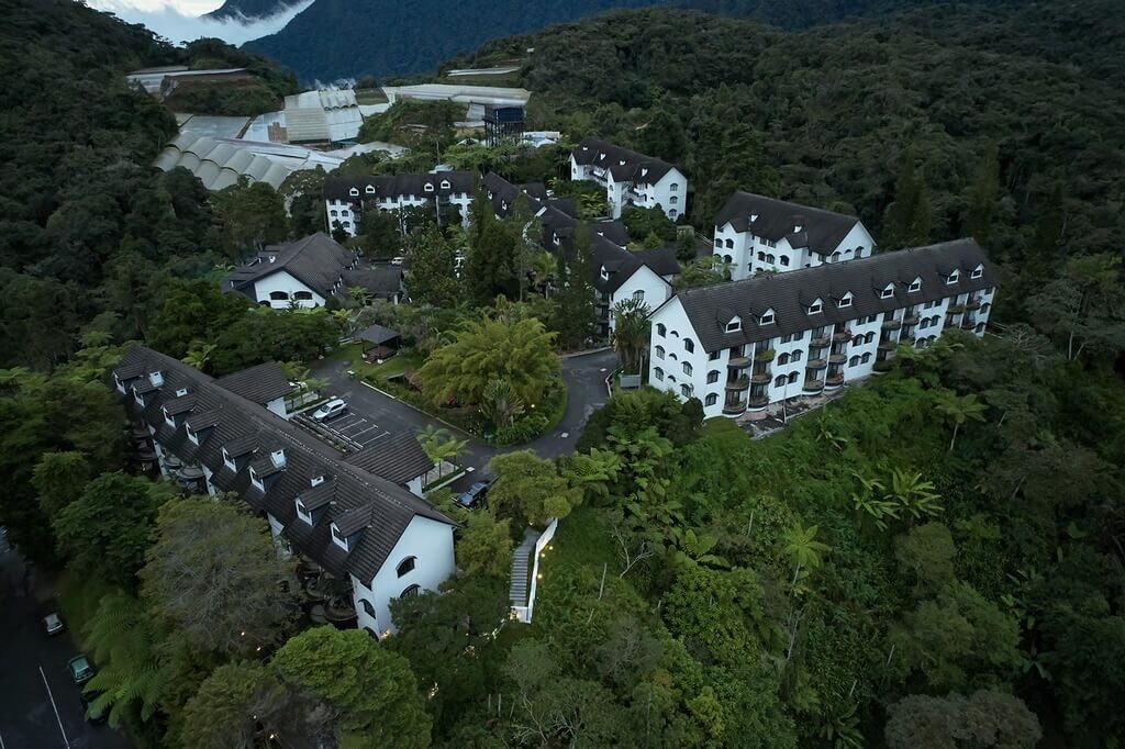Strawberry Park Resort